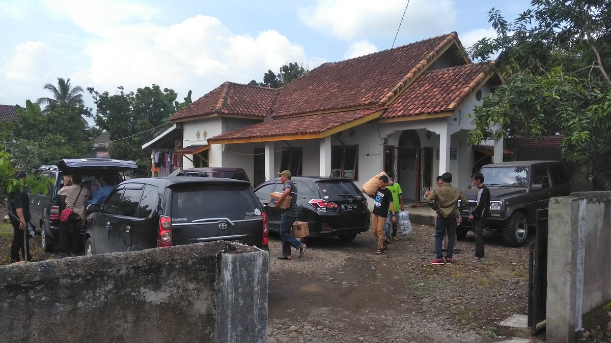 Dwi_Ristiyanto0's tweet photo. #TanggapPascaBencanaLahat
Hari ini 15.01.20 bersama Tim KPP Sumsel,Tim Pendamping Kab
@halimiskandarnu 
@anwsanusi 
@taufikmadjid71 
@fachrilabalado
@SukoyoKasekpro
@zella0602
@tppkemendes 
#TPPSumsel
#TPPLahat https://t.co/OTp8J6EHsB