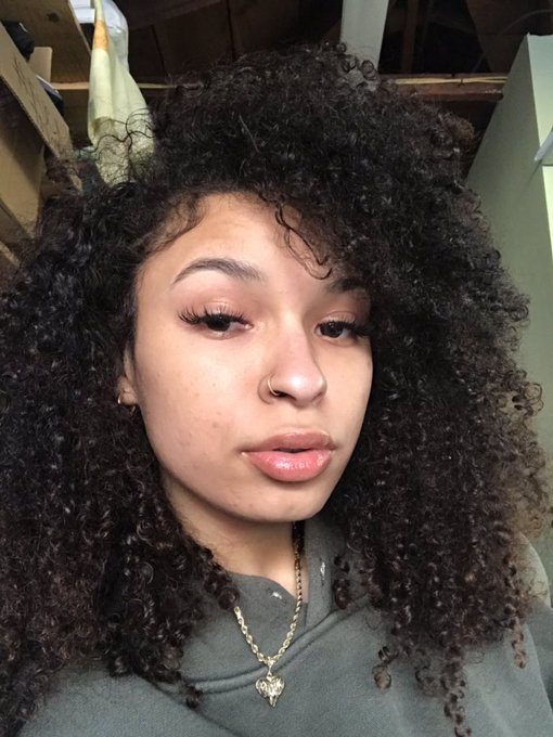 Trying not to edit my pics ! https://t.co/V0LVuAsDKd