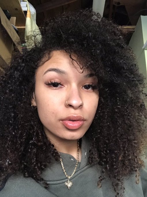 Trying not to edit my pics ! https://t.co/V0LVuAsDKd