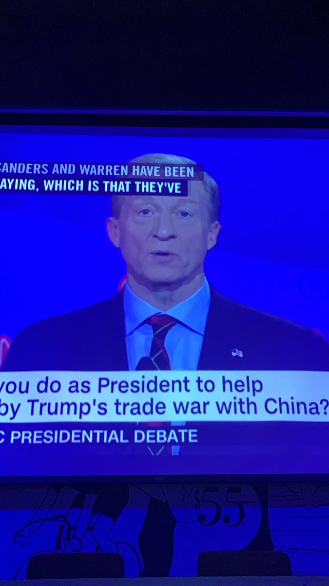 RachelMuney's tweet photo. @TomSteyer You’re a billionaire. Can you not afford a second necktie? 👔 #DemDebate #DemocraticDebate #2020 https://t.co/1lPbR3x96E