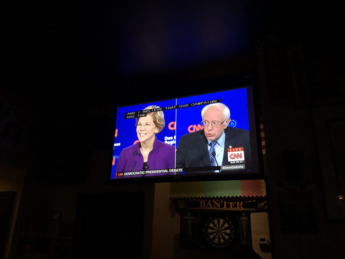 aprilglick's tweet photo. Awesome turnout tonight at the @NBKforWarren #DemDebate #WarrenWatchParty at @banterbrooklyn!! Weโre cheering on our gal, the UNITY candidate, @ewarren!
THAT SMILE! #timeforawomaninthewhitehouse #presidentWarren #Warren2020 https://t.co/rV7wz3RdiD