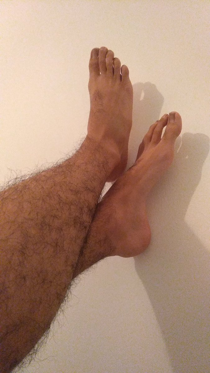 xxrroberto's tweet photo. #malefeet #gayxxx #footfetish #feetpic https://t.co/S6cuXYmAOG