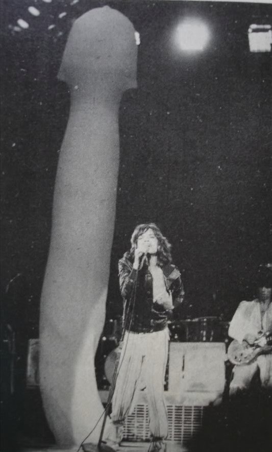 TooDamaged's tweet photo. #YourFirstConcert
Was the Rolling Stones Atlanta 1975...i was 14
Mick rode an inflatable penis and my mom hide her face...lol https://t.co/ZuAz2glnek