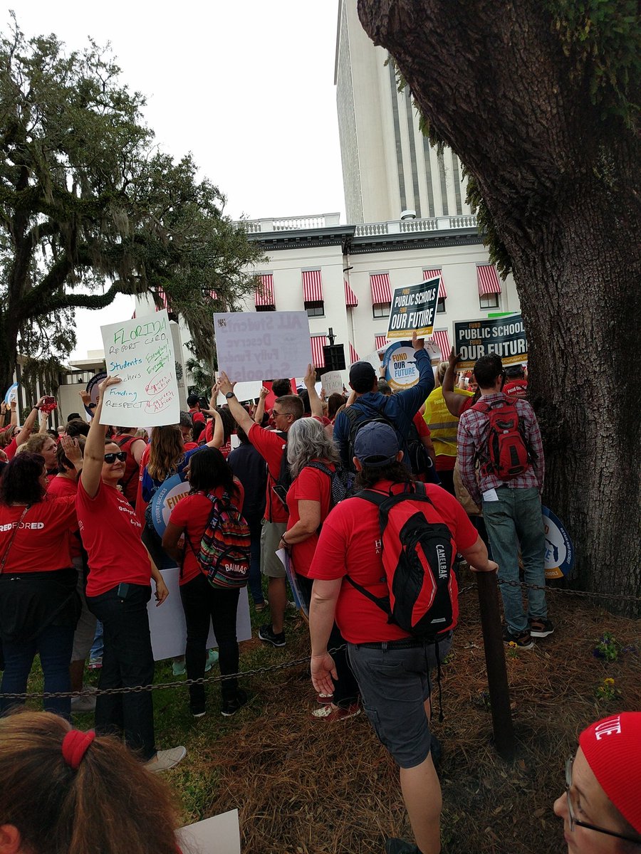 MrDonald1306's tweet photo. Volusia County supports their educators #ru4ed #VUE #RallyinTally #WheresTheFunding #Signs #4EveryStudent #FundOurFutureFL https://t.co/aAbwRS1XMX