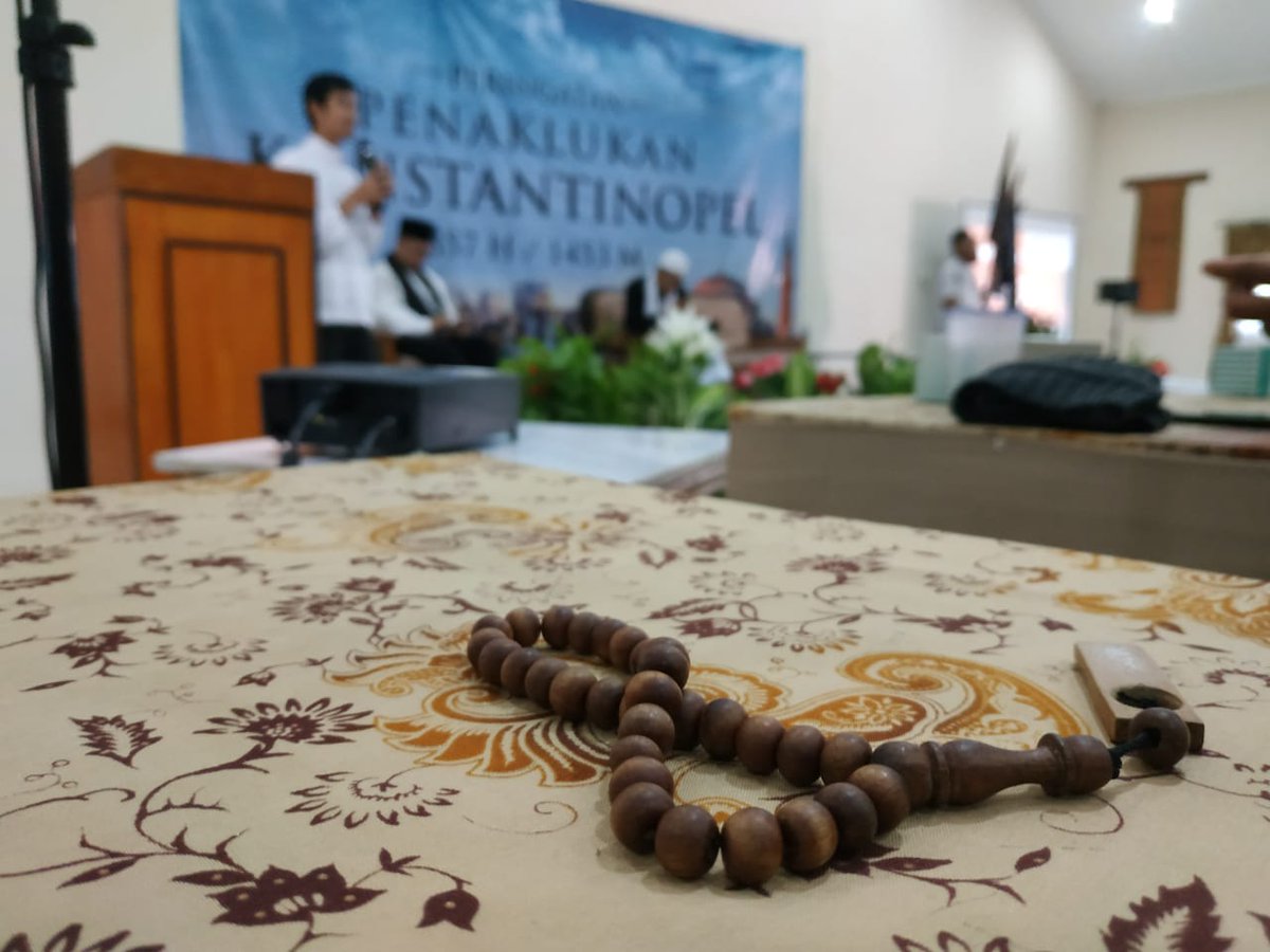 manusiatenggara's tweet photo. Soon, we'll see the end of darkness. 
Islam will light the World

#IslamBerjayaKembali
#ConquestofConstantinople
#GlobalCampaign1453 https://t.co/4WrP1OxSqy