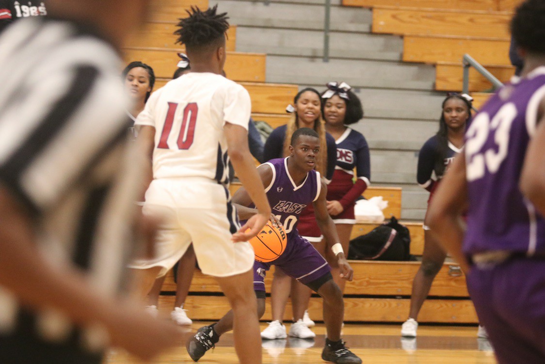 Royalm44's tweet photo. East Coweta @BoysCoweta over Pebblebrook... 70-67
This was Pure war‼
Always love to my guys off Alabama Ave.... I know you guys will be on the winning end in the PLAYOFFS!!! https://t.co/1pI95ch0Kt