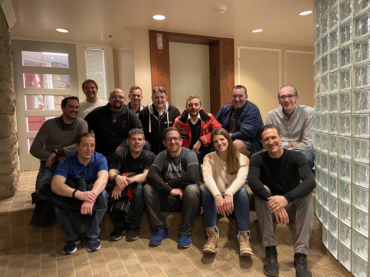 BrandiEinhorn's tweet photo. You know you have the best group of SME’s when we all make it out of the escape rooms with time to spare! #NetApp #certifiable https://t.co/i1rAfujNeV