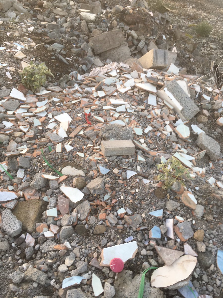 إلى متى هذا الحال يا<a href="/mrmwroman/">me ana</a> 

<a href="/northshrmrmwr/">‏بلدية شمال الشرقية - سلطنة عُمان</a> 

<a href="/rashid_alminji/">راشد بن سعيد المنجي</a> 

وجهنا الرسائل لمديري بلديات شمال الشرقية السابقين تكلمنا معهم لم نحصل على نتيجة أبداً. 

ملاحظة ؛ هذه الصور من موقع واحد فقط في ولاية إبراء. 

<a href="/huna_ibra/">هنا إبراء | 🇴🇲</a> 

<a href="/ibra_network/">شبكة أخبار إبراء</a> 

@asoolomani