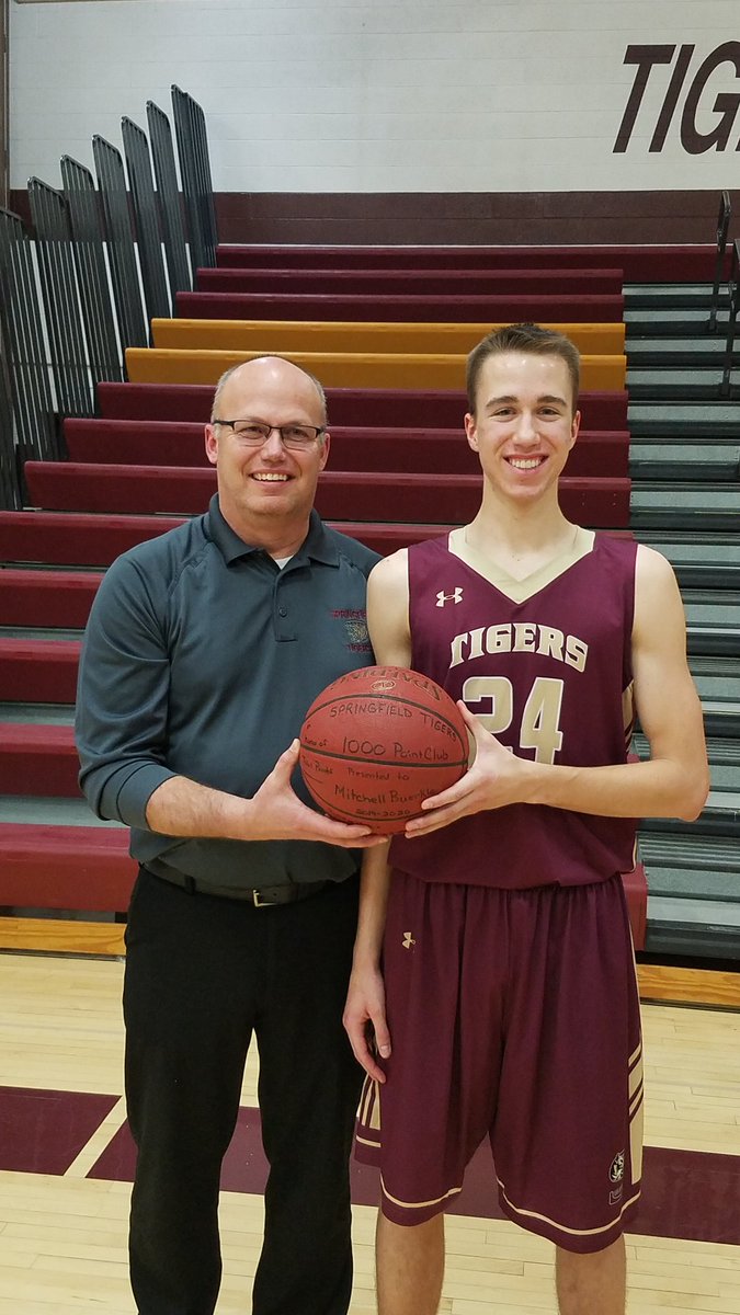 Congrats to Mitchell Buerkle on scoring his 1000th point tonight!
