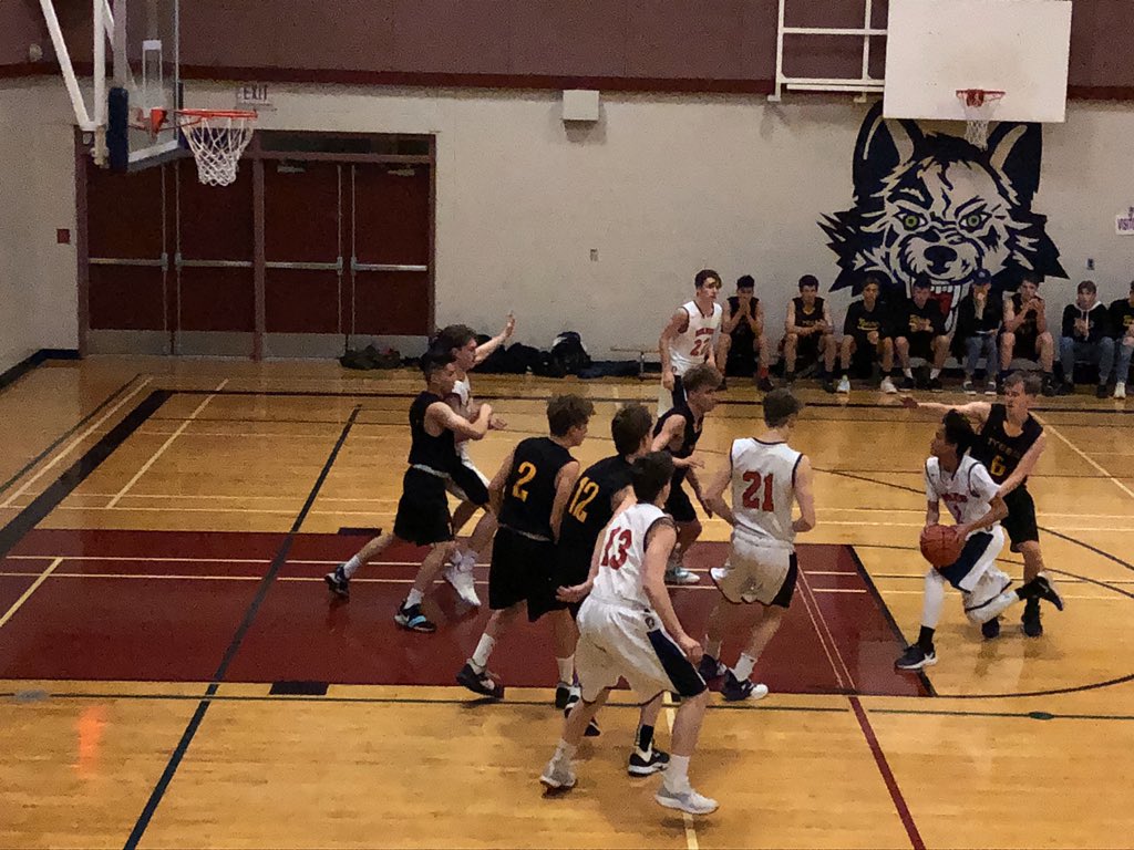 MirrorEditor (@editormirror) on Twitter photo Halftime. Carihi Tyees 32, Timberline Wolves 21. #wolvesversustyees #bcboyshighschoolbasketball #timberlinewolves #carihityees #crosstownrivalry <a href="/CRMirror/">Campbell River Mirror</a> #campbellriver Halftime. Carihi Tyees 32, Timberline Wolves 21. #wolvesversustyees #bcboyshighschoolbasketball #timberlinewolves #carihityees #crosstownrivalry <a href="/CRMirror/">Campbell River Mirror</a> #campbellriver