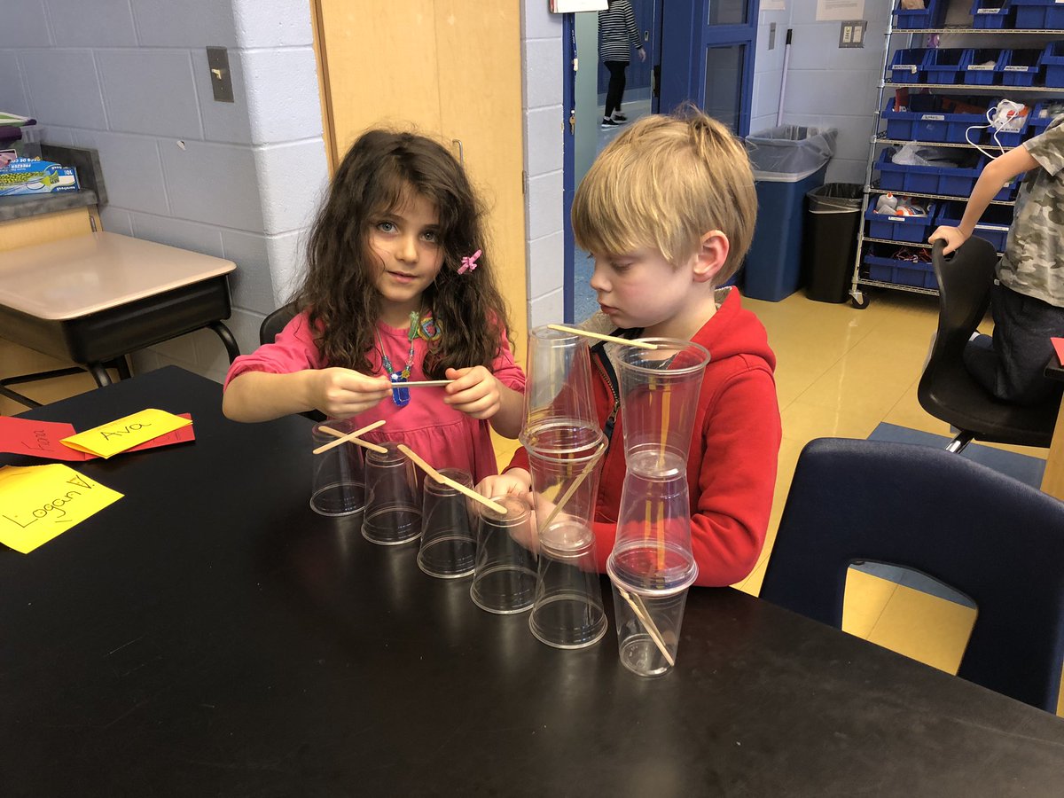 Hallie Askuvich tweet media