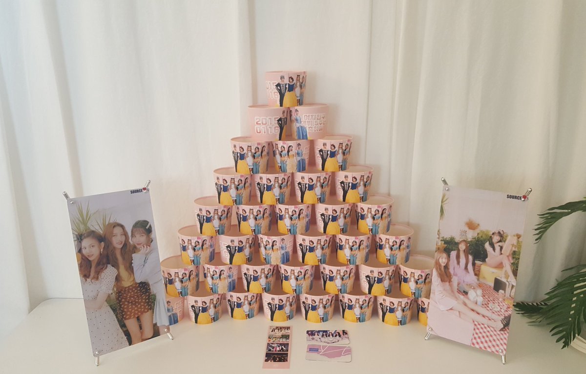 winterthelight's tweet photo. #여자친구 #5주년 #카페 #대구 #중앙로 #너에게간다 #여자친구와_버디가_빛날_세상속에
#gfriend #yeojachingu #5thanniversary #comingtou #daegu #southkorea #happy_gfriend_day https://t.co/2jzWhCElKf
