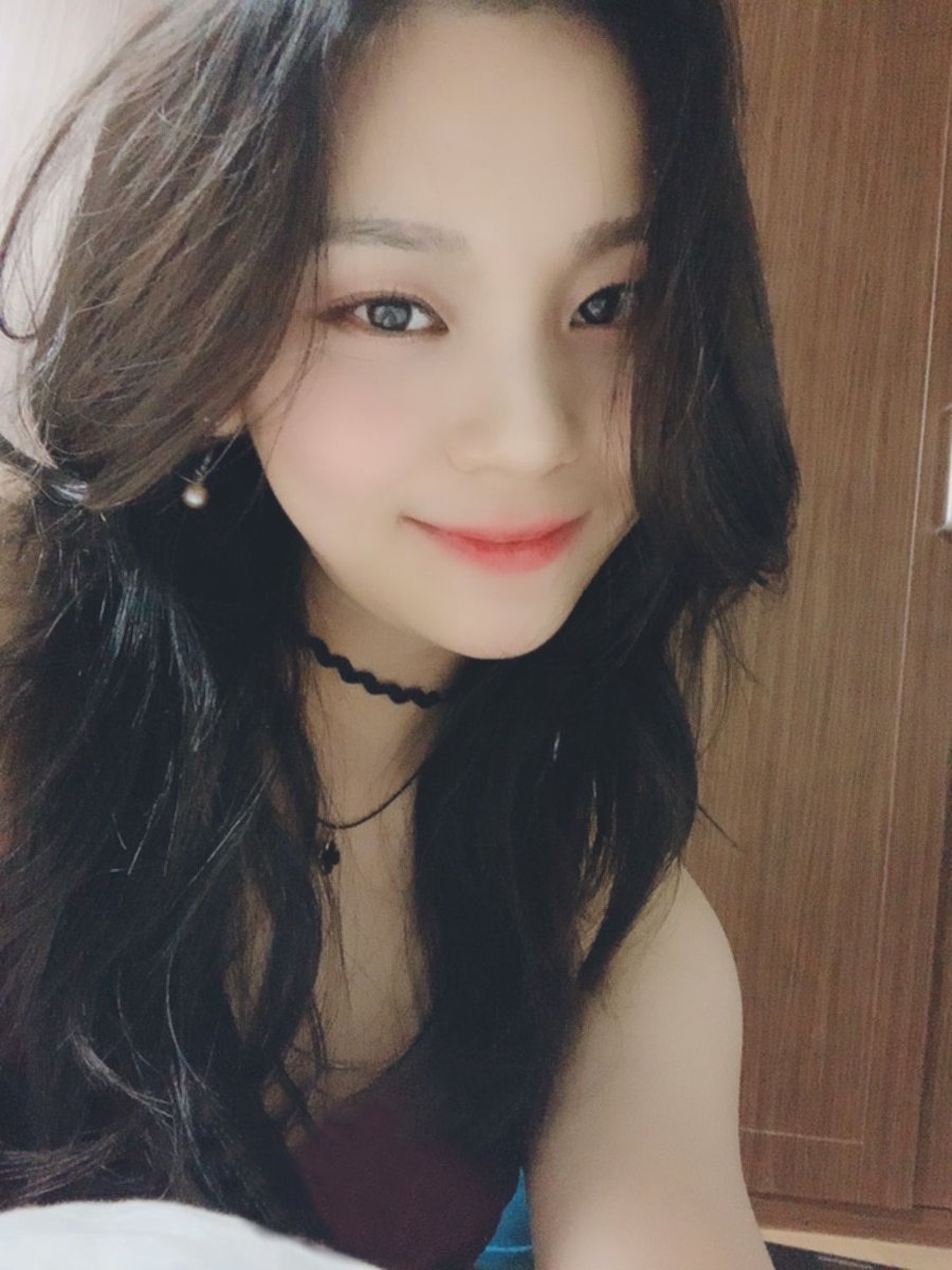 UmnhaP's tweet photo. Umji
Weverse 🥺❤️ https://t.co/gVie5dFQ1i