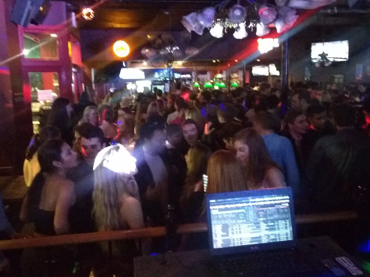 Party Time!! <a href="/whitehorsetvrn/">White Horse Tavern</a> #bostonnightlife #bostonhotspots #djlife #hottunesproductions