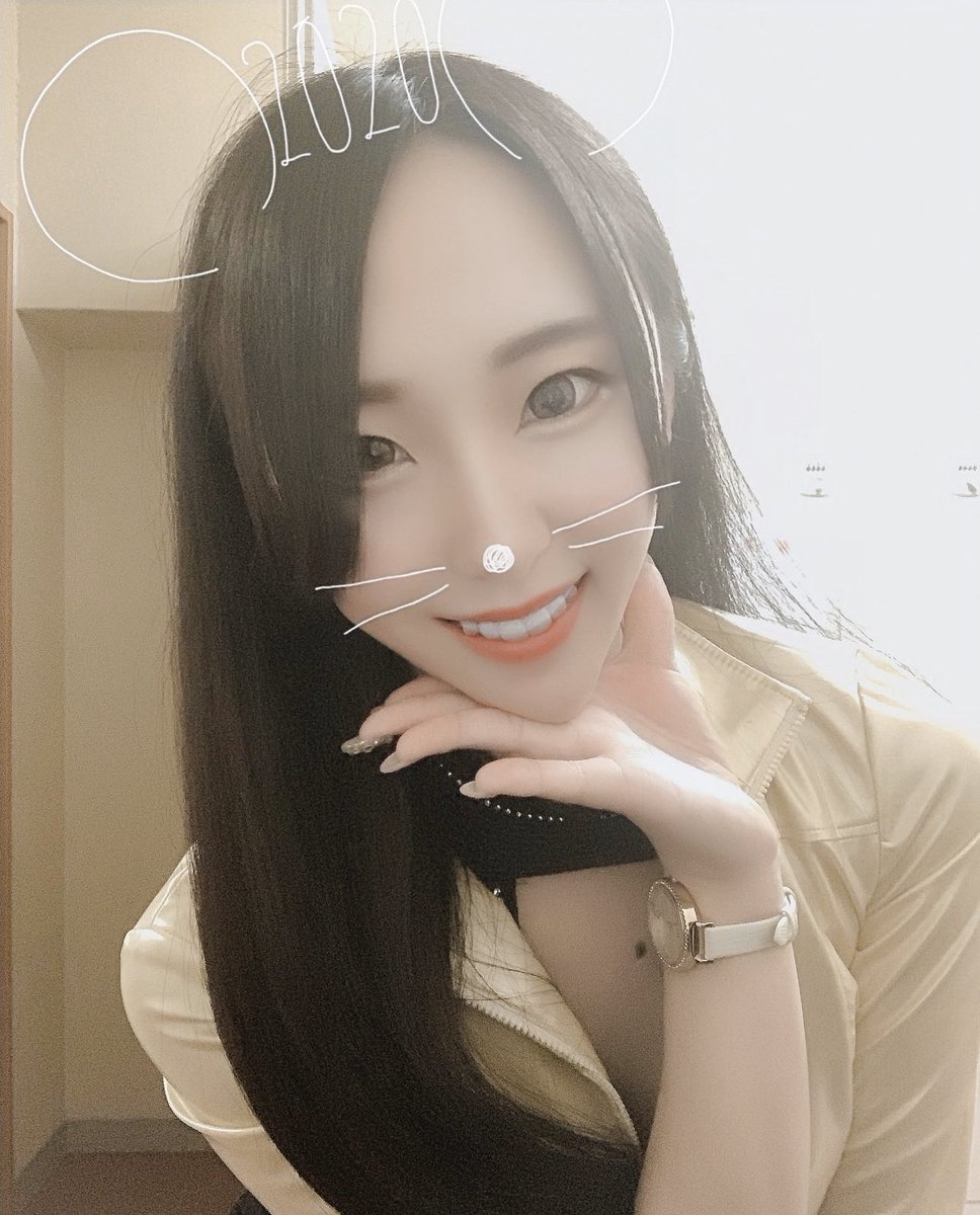 人気のファッショントレンド 綺麗なリトル ホワイト メンバー 人気のファッショントレンド 綺麗なリトル ホワイト メンバー