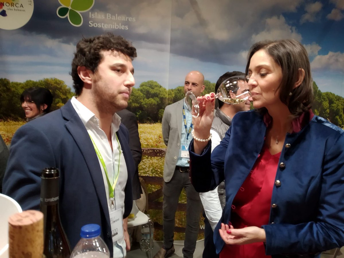 ConsellMenorca's tweet photo. ➡ Torna Arrels, la fira de producte local i cuina de Menorca
https://t.co/bWcHuTGmwS https://t.co/Adwm9RTO7g