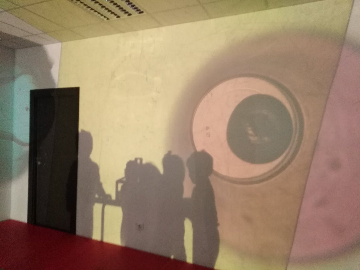 Jugamos con nuestras sombras....