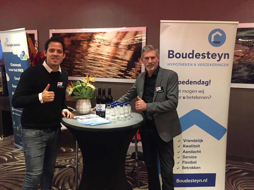 Boudesteyn's tweet photo. Gisteren op de @DeNetwerkvloer in Zwolle. Het was een gezellige dag. Bijgekletst met onze relaties en nieuwe enthousiaste ondernemers ontmoet. 

Ook gebruik maken van een #gratisverzekeringscheck? We komen graag in gesprek.

#Boudesteyn #Hypotheken #Verzekeringen #Zwolle https://t.co/yiOeaRph0U