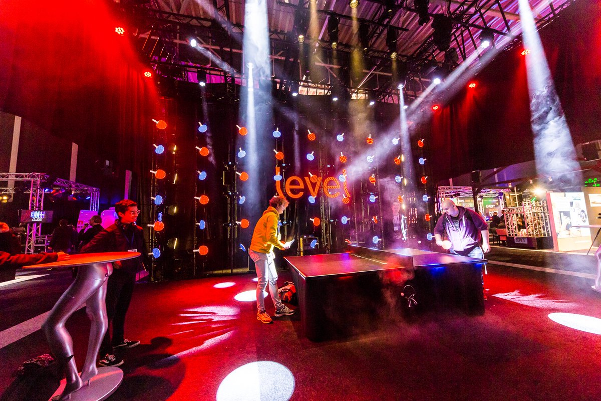 CUE_2026's tweet photo. DAY 3: Let's go! Bekijk hier het programma van dag 3: https://t.co/snv7Fb1WGe #cue2020 #vakbeurs #exhibition #rotterdam #ahoy #rotterdamahoy #vpt #vptacademy https://t.co/0BL7Zk0zTs