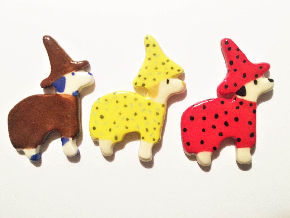 designs_rolling's tweet photo. Witches and Wizards in the etsy shop! These fun, magically gifted doggies will for sure bring the magical touch to your life! Can be a magnet, pin, or brooch; you decide!
https://t.co/E9aFVk7udL
#handmade #ceramics #handmadegifts #witchy #wizards #etsyshop #2020YOTSB #funmagnets https://t.co/LIgPMb9ZEn