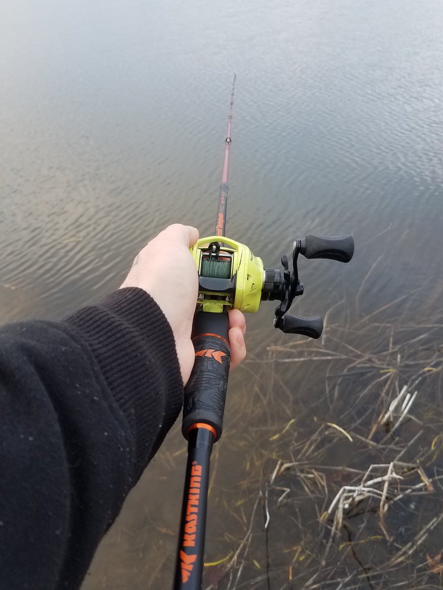 bruisedfriut's tweet photo. This is how you look when you lose a 3+LBS largemouth right at the bank.@kastkingusa Spartacus doing work. 100% my fault I lost it. Lessons learned.
#fishing #angler #outdoors #fishdayton #fishohio #KFNS #fishinglife #fishingfamily https://t.co/J2CFaYOgDr