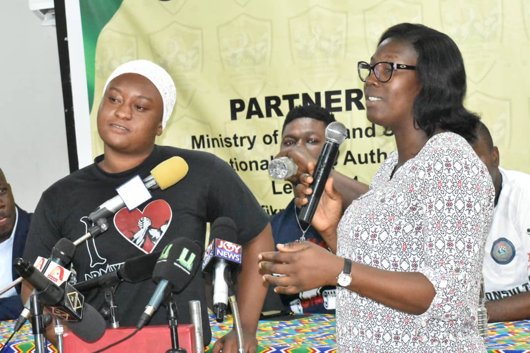 ArmwrestlingGh's tweet photo. I am Mariam Kadri Moro aka Yasmin and only 16yrs. I have been bullied enough by Police woman Alberta Ampomah Boatemaa.
Time to STOP her reign and be crowned Ghana's Best Female Armwrestler.
Its Go Hard or Go Home! I am the Queen in waiting.
#McberryArmwrestling
#ArmwrestlingGh https://t.co/OXuAvyTPAZ