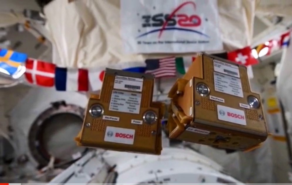 d_warnk's tweet photo. The #sensor BME680 from @BoschMEMS is part of #SoundSee. The integrated microphones are used to capture ambient noise in #space. The audio data is analyzed by #AI - driven analytics. https://t.co/7ncedylduX https://t.co/PSR3vXrvzc
