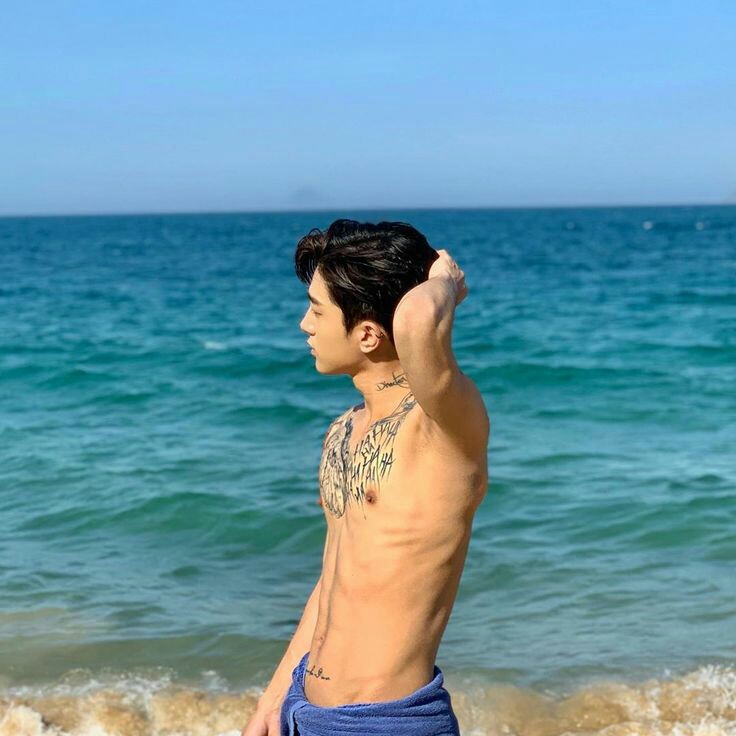 Black_blue ft:ไม่ตอบ=ทำงาน tweet media