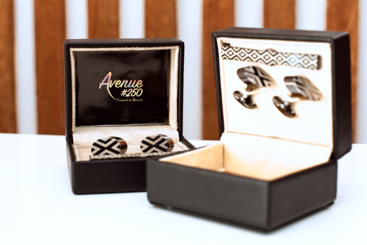 avenue250's tweet photo. Accessorising @avenue250 

#DesignedInRwanda

#Vision2020 #imigongo 

Find us @KBCbuilding 

#Kigali #Rwanda #goals #cufflinks #tieClip #madeinrwanda #fashionblogger #RwOT #VisitRwanda #fashionaddict #fashion #lifestyle
@gateteviews @albcontact @Fiona_Kamikazi 

📸:@Shane_costt https://t.co/khOkVM0dpx