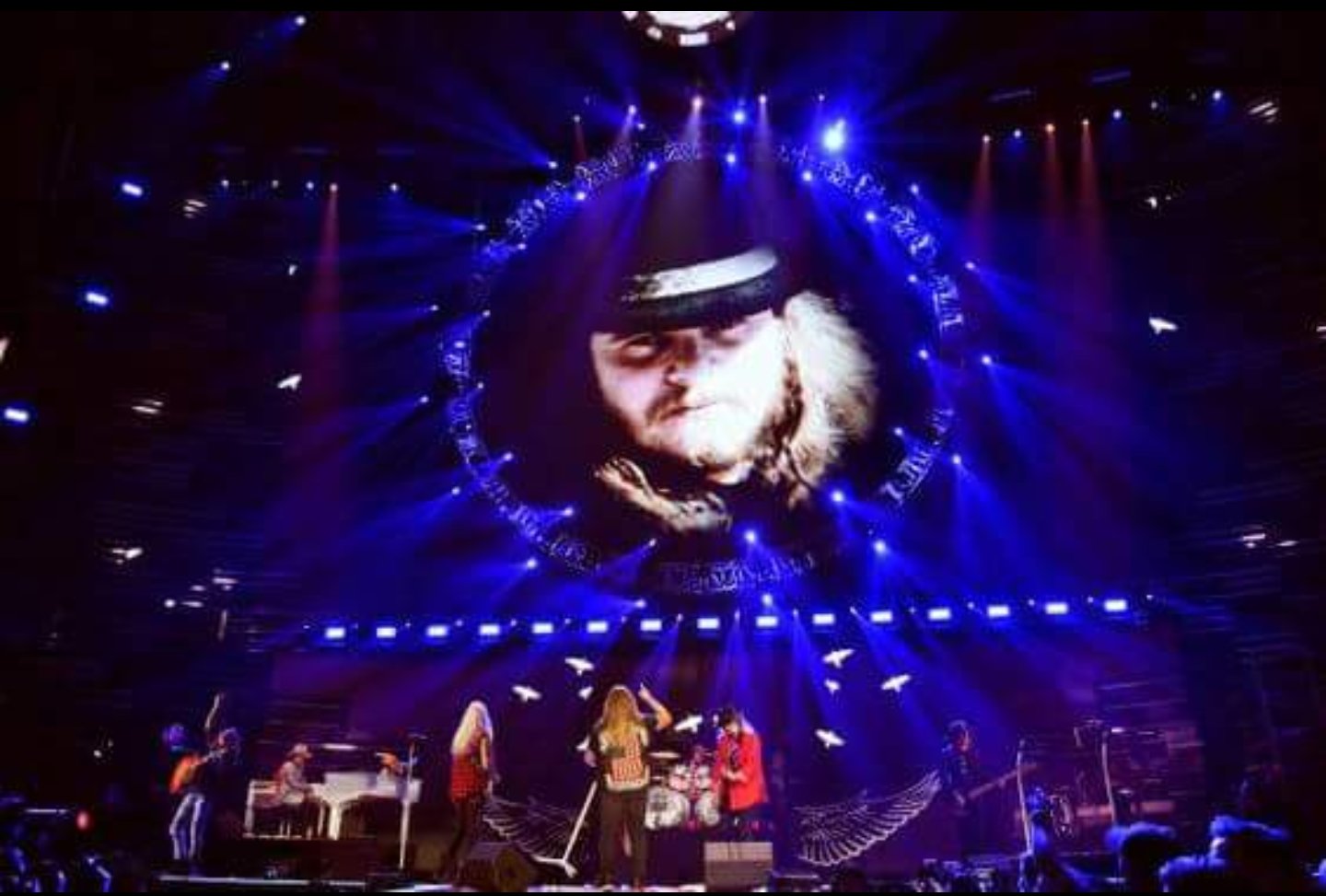 Happy Heavenly Birthday
Ronnie Van Zant 