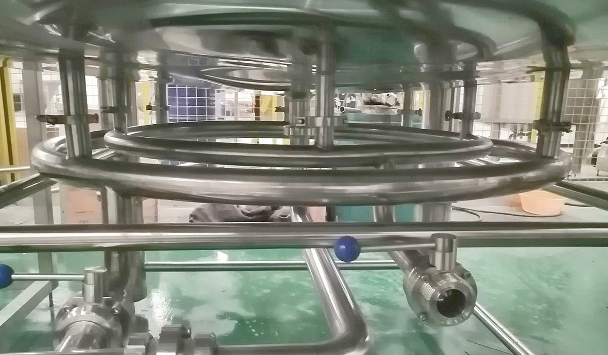 luoxincas's tweet photo. One new 2000L brewery has finished, it looks nice, I believe the brewer can brew delicious beer by the good cooperation with you, come on, guy. 
Remember to take care of him, Nick, thank you! 
john@micetbrewing.com
WhatsApp:8615866740504 https://t.co/G3ZePTK2ra