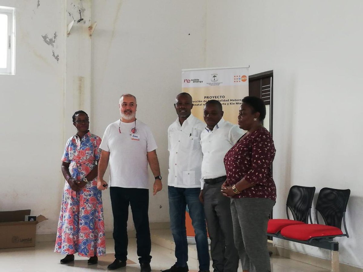 Primer Curso de emergencias obstétricas con la ONU en Guinea 
Nuestro programa nuestros simuladores y nuestro equipo ya son internacionales  
Apoyamos a los nuevos instructores locales a dar su primer curso