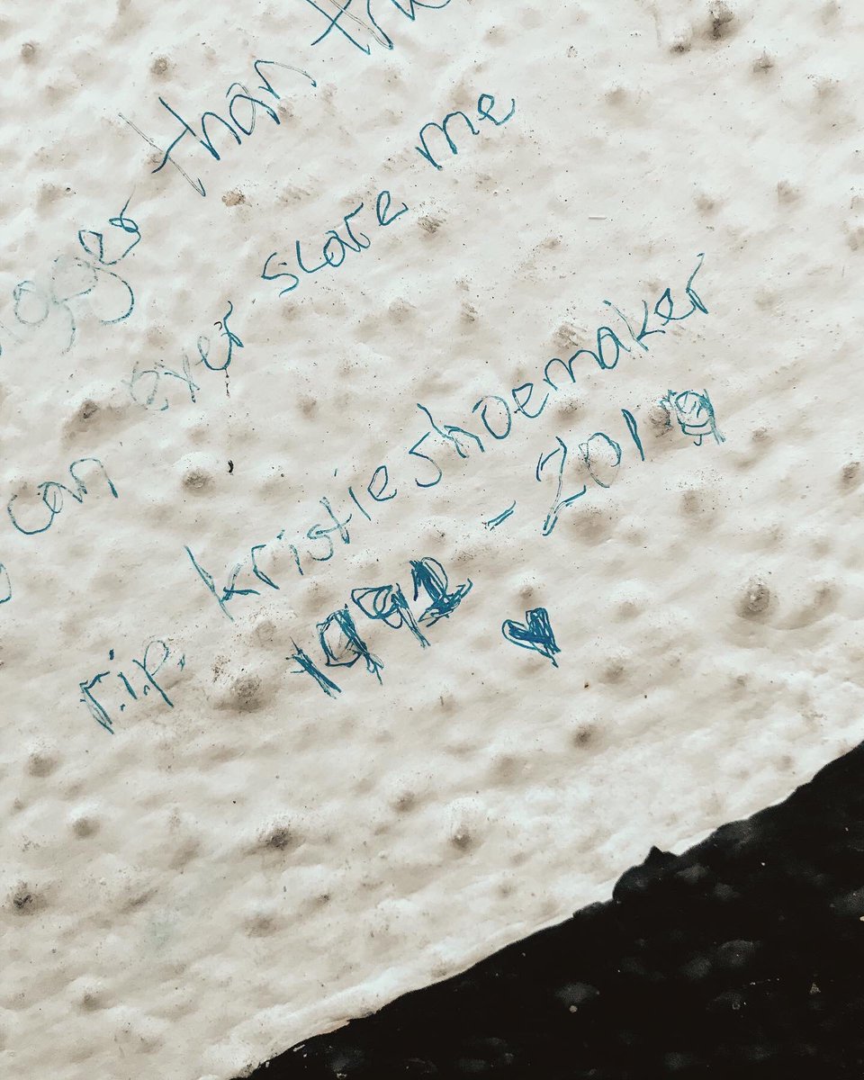 estherveitch's tweet photo. rip @samweird_  🖤🖤🖤 https://t.co/hJxzrcJ6nE