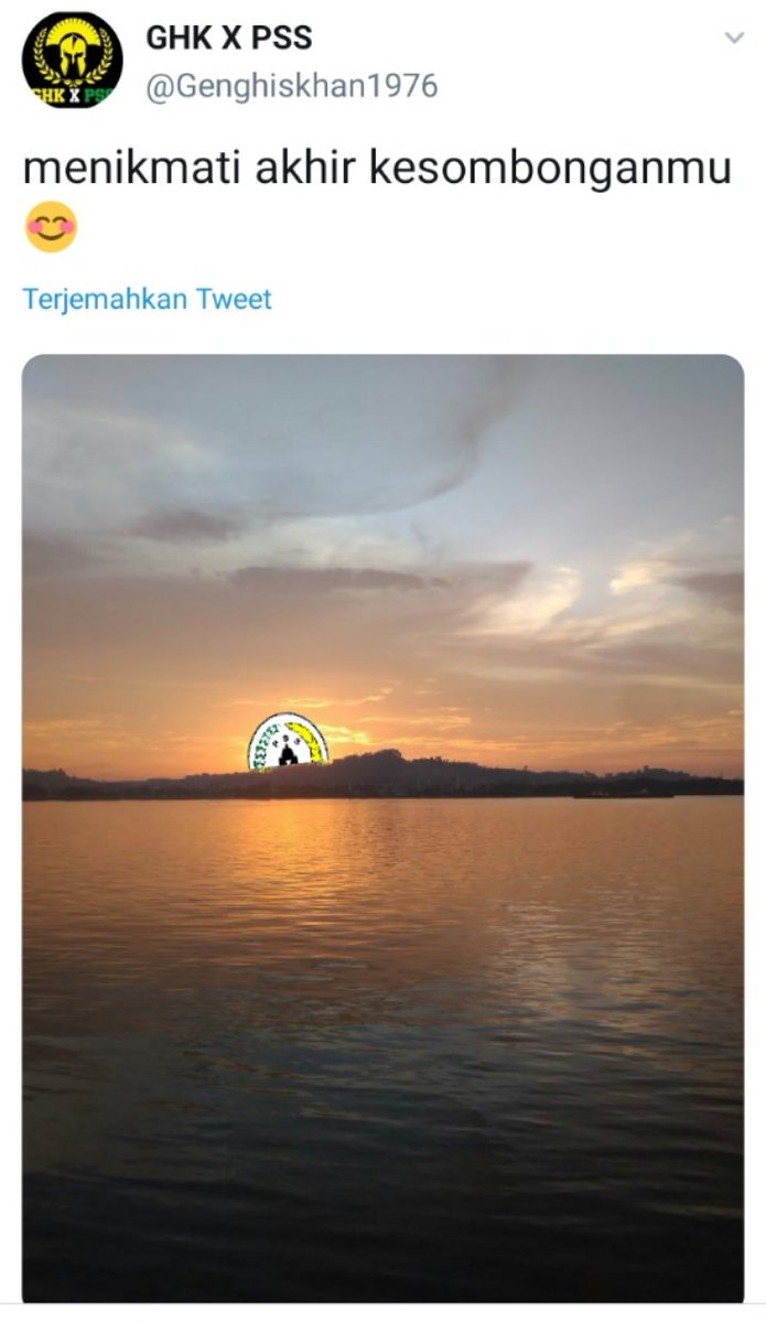 🤮 tweet media