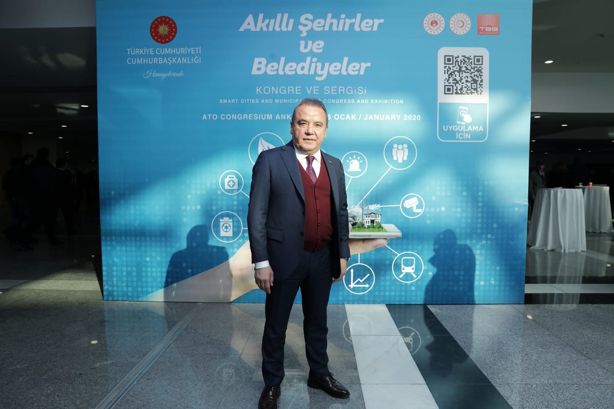 Muhittin Böcek