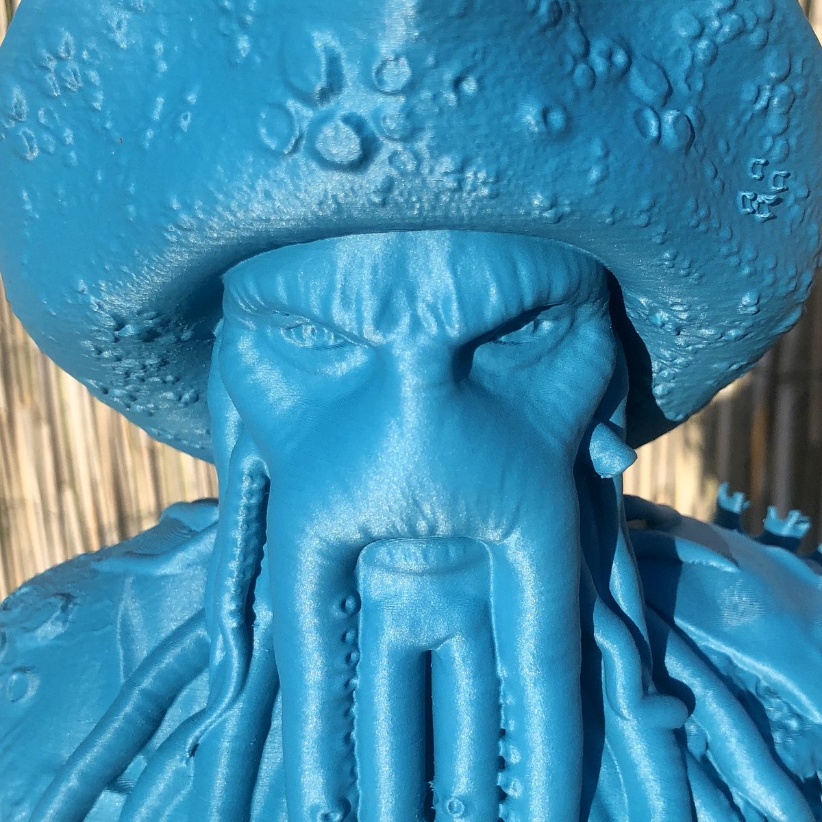 FilamentFrenzy's tweet photo. I missed my delta so much ๐ maintenance day proved to be a winner!
275mm tall Davy Jones an amazing sculpt packed with detail by @fotismint
Printed on @anycubic3dprint delta at 0.15mm layer heights in @filamentive matte blue PLA with #PrusaSlicer https://t.co/AR7cuxCGJq