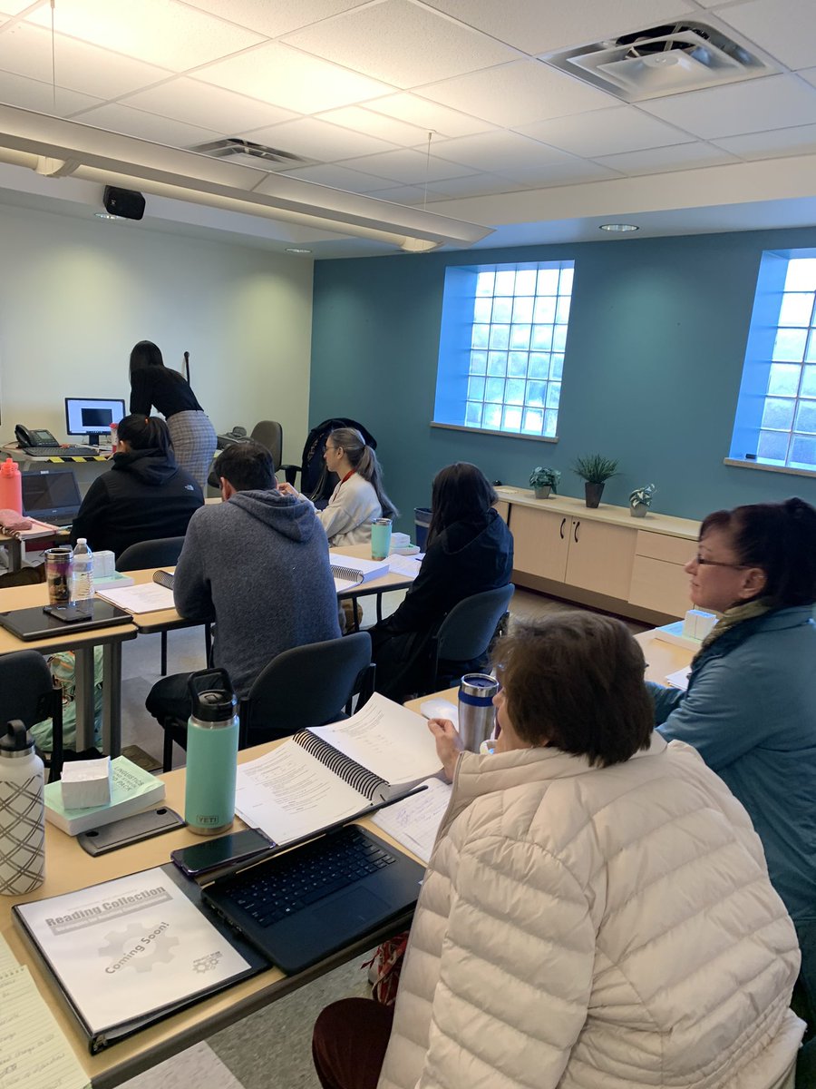 Day 1 Project Read training in full swing for some lucky <a href="/LMSNation/">LMS Nation</a> teachers <a href="/LTPSSupt_Kasun/">Ross Kasun</a> <a href="/mmilavsky/">Mindy</a> #ltpsse @DrMPancoast