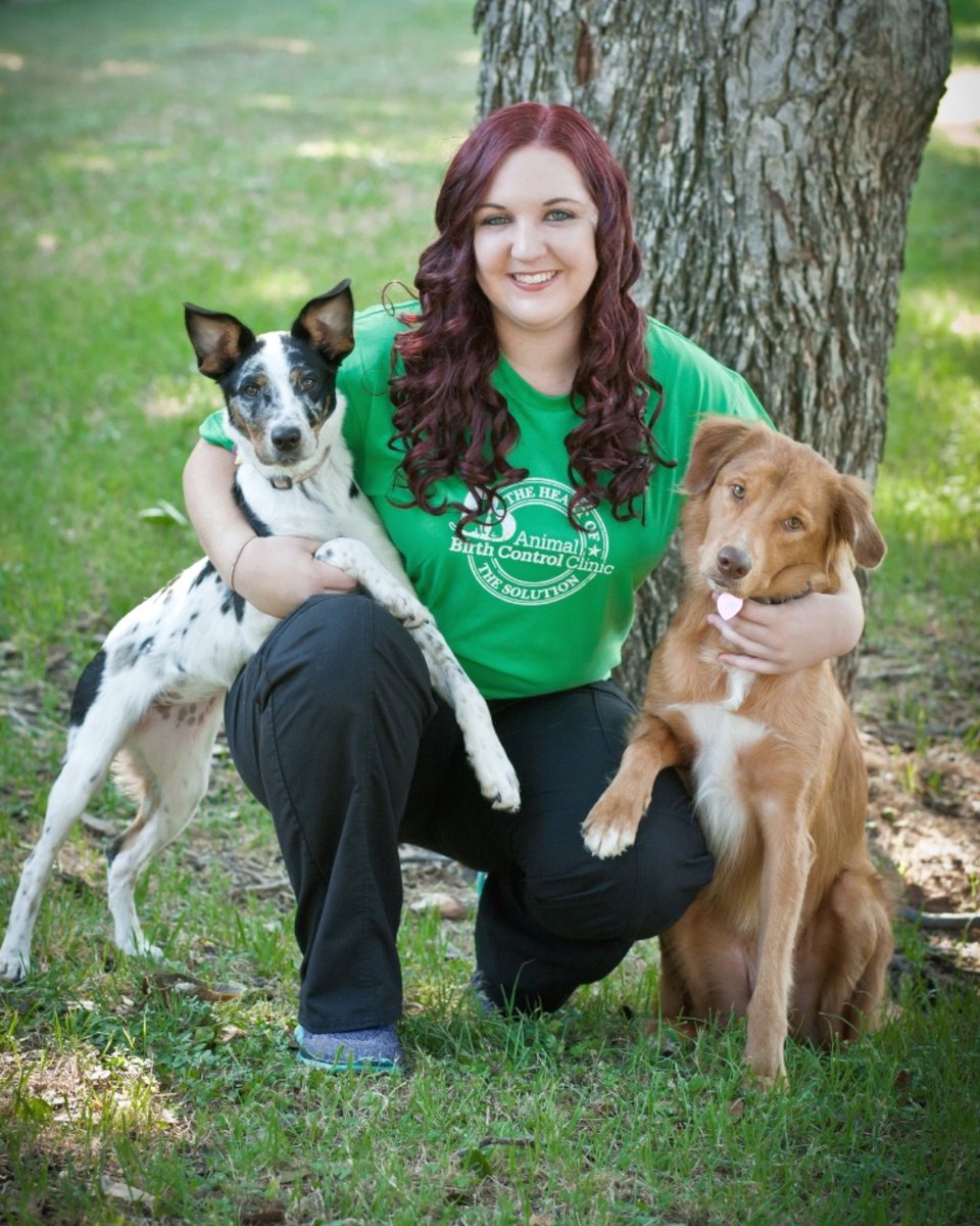 SpayEmAllYall's tweet photo. Happy 3 year anniversary Staci! We have watched you grow so much these past 3 years. From student to full time vet tech AND for sharing Riley with us!

#StaciW #HappyAnniversary #Rockstar #StickyWeb #WeLoveRiley https://t.co/FJ59Q4nAyQ