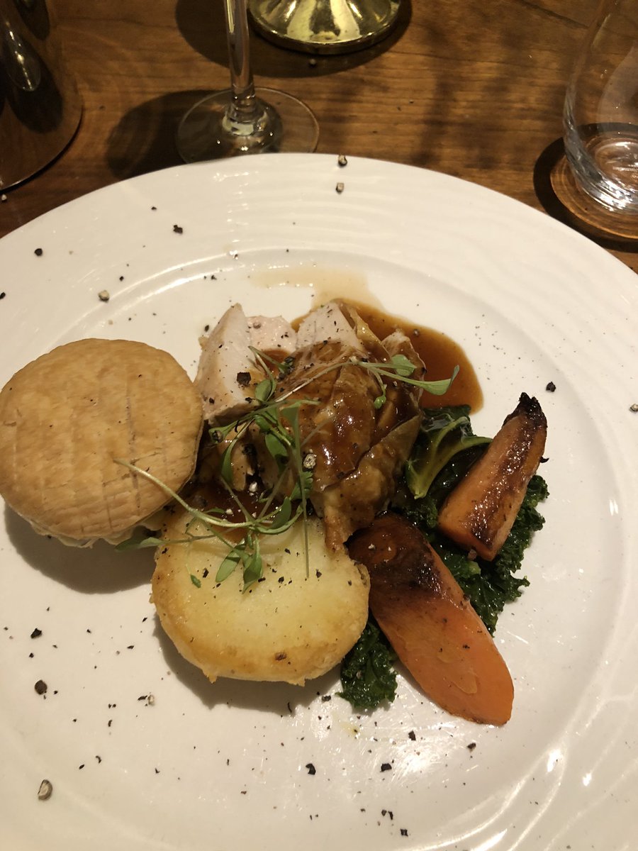 ejlouch's tweet photo. Delicious food, fine wine, professional service and overall top quality from the team @TheLakeIsle for my Birthday earlier this week - thank you! #dineforless @DiscoverRutland https://t.co/mjsSo6p4fv