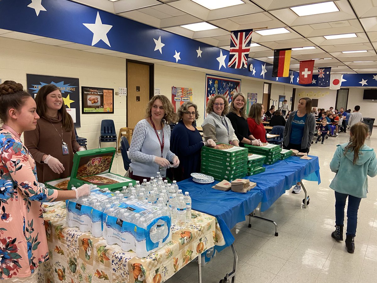 FensHolly's tweet photo. Mathnasium Night! @FensHolly @Rm401Happenings @teachingbubbles @obgSTARS @obgSTARS https://t.co/rhwcqzSnw8