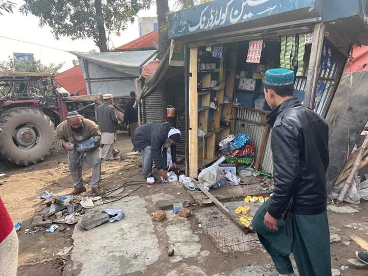 khanni54's tweet photo. روات میں سرکاری جگہ پر آپریشن جاری ہے 

@Haqeeqat_TV @iamDarvesh @ansaarmy @Qasim_Ramay @geonews_urdu @Mama_ki_jan1 @Leader_kaptan https://t.co/yYb99zCMEo