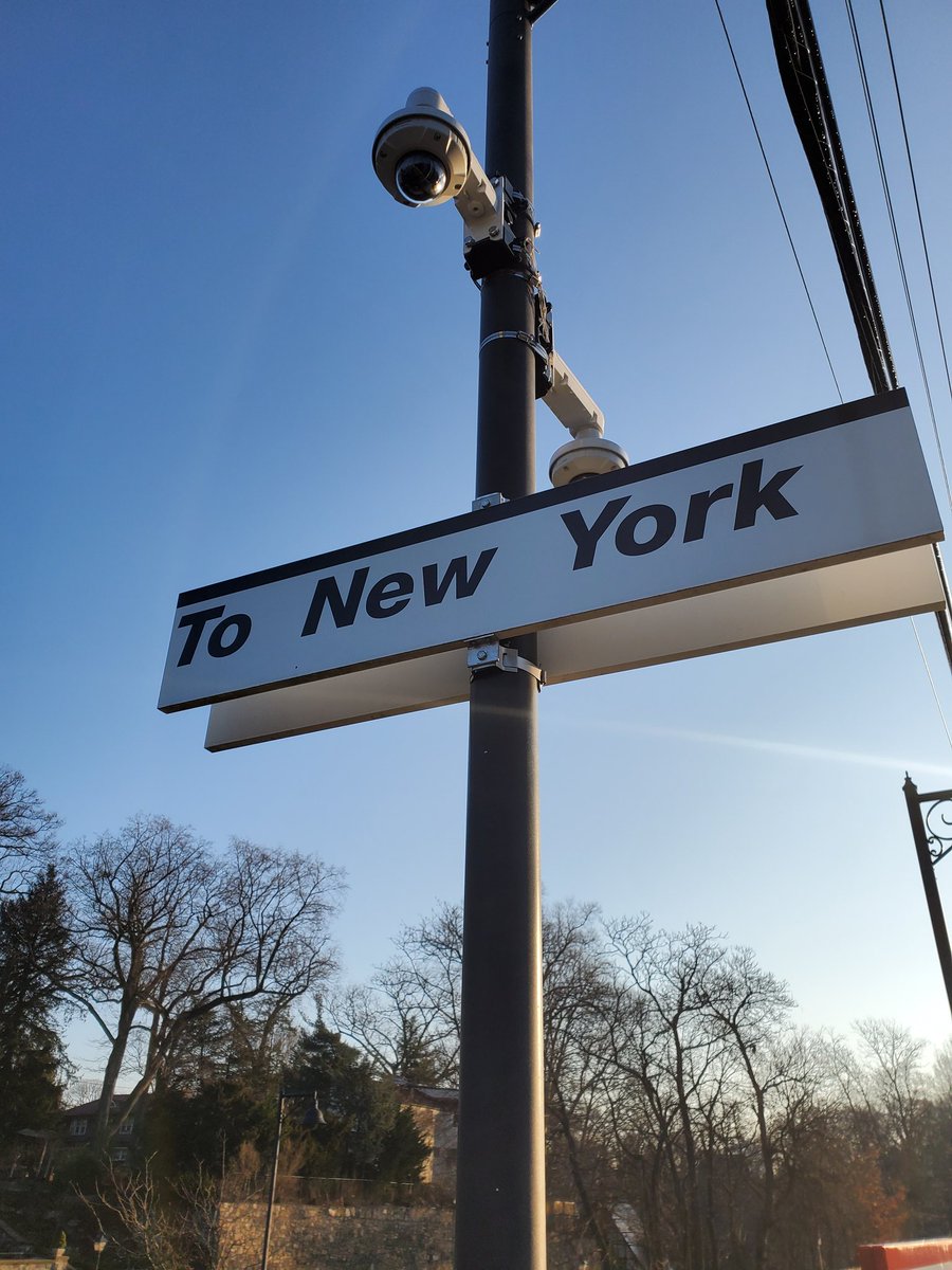 DrNoelleBeale's tweet photo. Hopping on a train to GCT for a day of PD at our NYC Office.
#LeadershipOnTheRoad
#LeadershipInAction
#LearningLeaders
#ADNYLeadership https://t.co/2pHyz4A7FQ