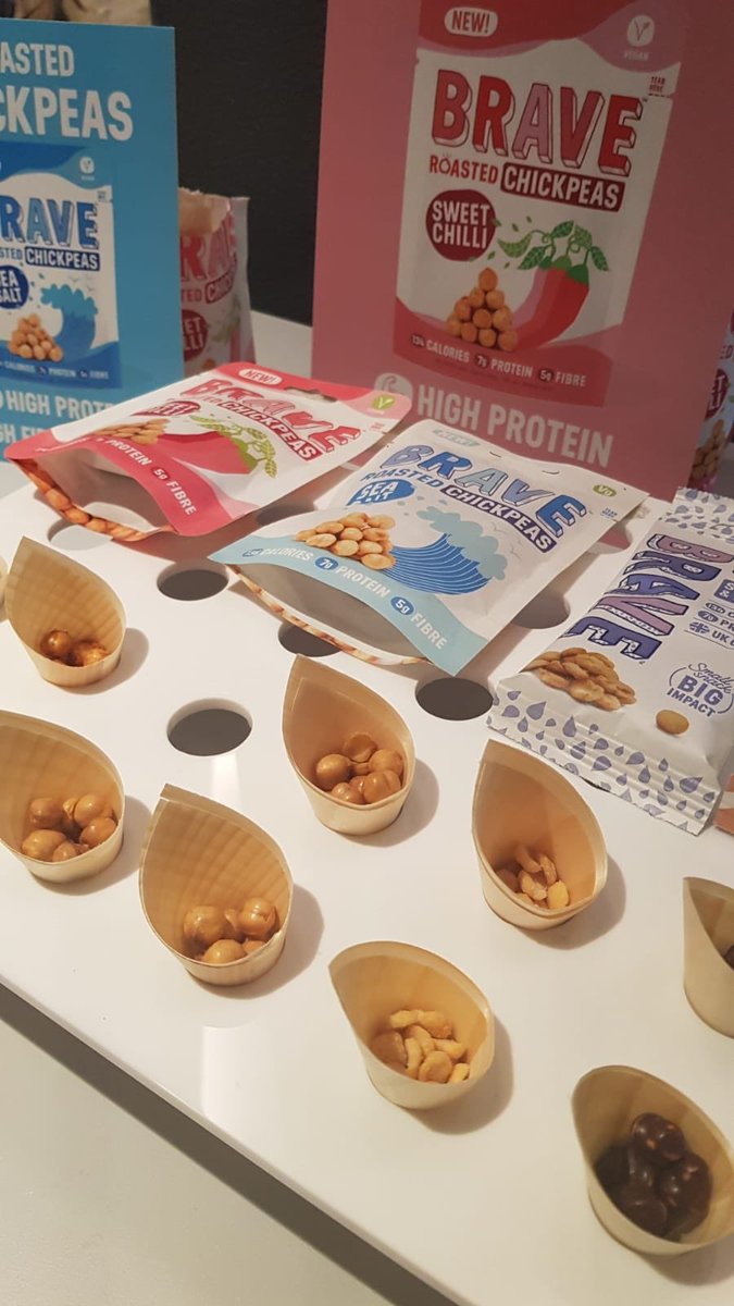 Angela_Giugiu's tweet photo. Hero product sampling session Brave Chickpea @Aon https://t.co/nxUYHg3DkZ