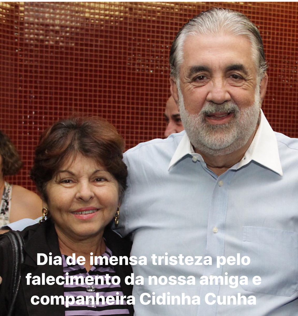 ValdomiroLopes's tweet photo. Existem pessoas que nasceram para fazer o bem. Que Deus te abençoe amiga Cidinha. https://t.co/6iVXHtbrBp