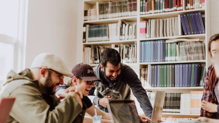 ✌🏼 La cohésion et la bonne ambiance  c'est la recette pour un séminaire réussi !
Venez découvrir nos astuces pour optimiser votre event 
✏️ + d'infos : bit.ly/2tdzxrs
#astuce #ambiance #job