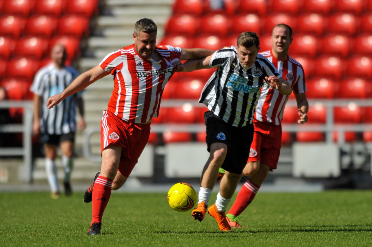 FootballAid's tweet photo. πβ½οΈ Read the match report from last season's #FootballAid19 @SunderlandAFC vs @NUFC derby at the SoL here π
https://t.co/HXdvLSOJqj
#Football #Charity #LiveTheDream https://t.co/ACK4Ov31En