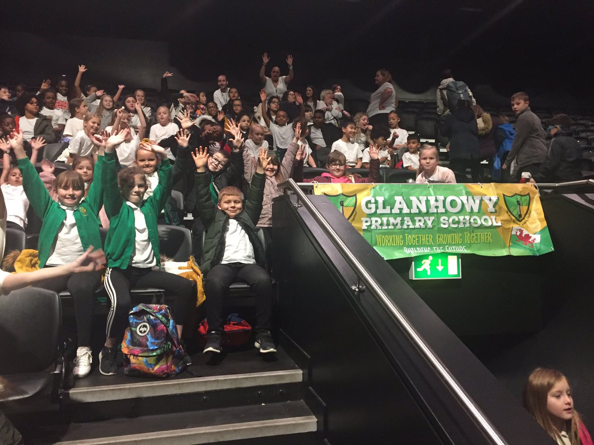 glanhowyprimary's tweet image. In our seats ready for the rehearsal to begin 😊😊 #YV2020 #happypupils #happyteachers #amazingopportunities