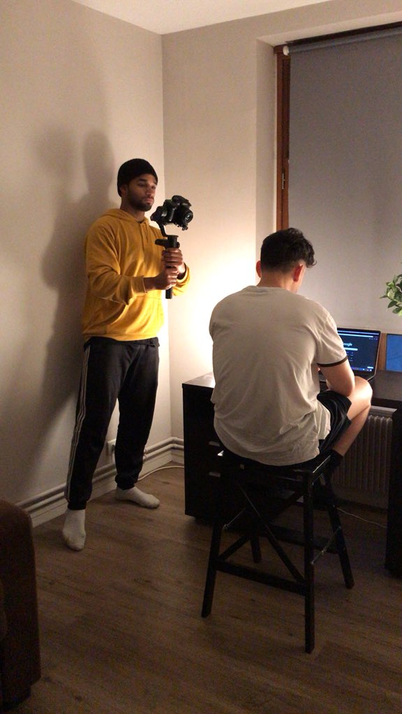 SebfromSpace's tweet photo. Tournage du clip Prisonniers de la Toile: Day 1 🚀 #tournage #musicproducer #clip #lumix #rapfr #electrap #beatmaker -> @Toutenvelours 🔥 https://t.co/SE4RGk7c2C