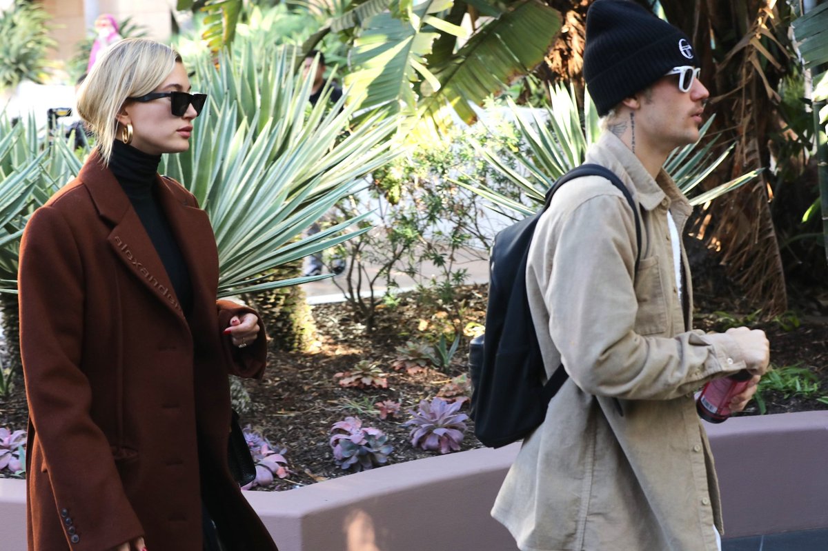 hailsbaldwinbth's tweet image. 14 มกราคม - เฮลี่ย์และจัสตินใน Santa Monica