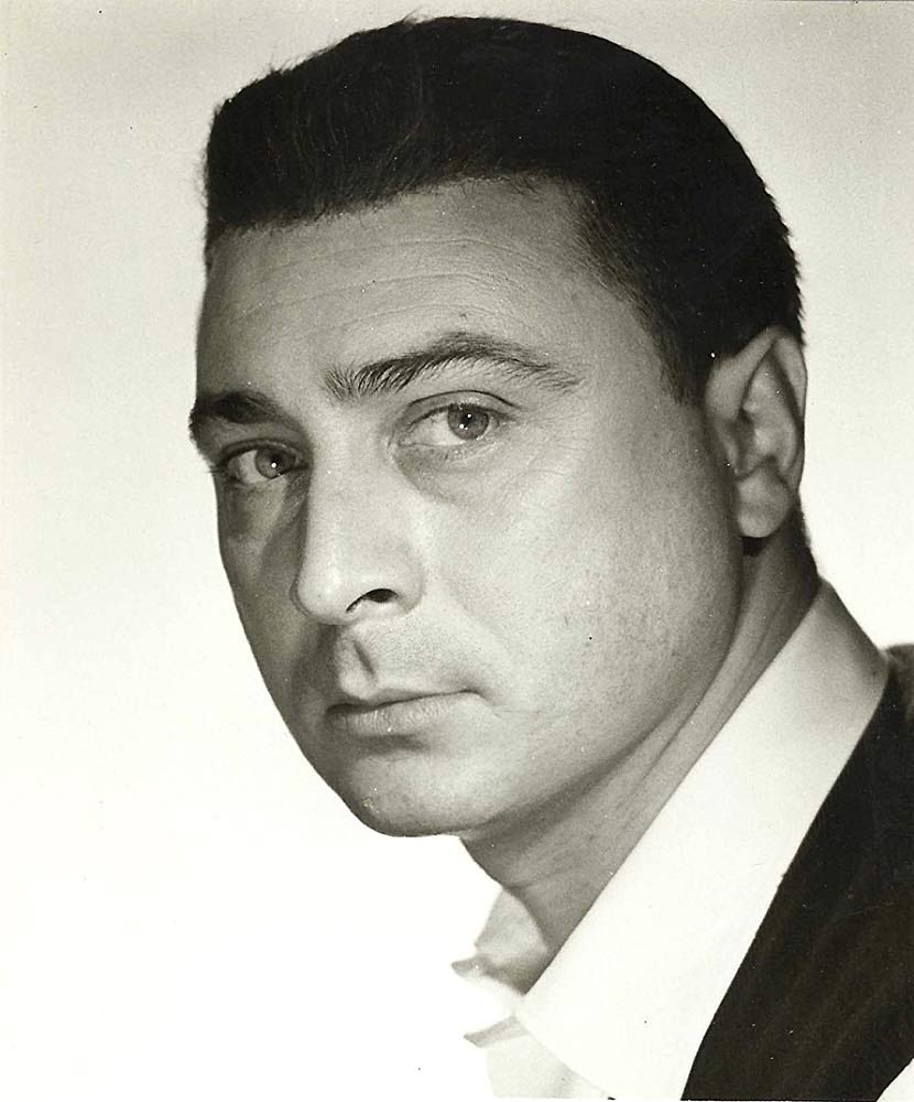   #LesCinéastesDuHangarRangée 9189 - GÉRARD OURY29 avril 1919 - 19 juillet 2006(France)- Le Corniaud (65)- La Grande Vadrouille (66)- Le Cerveau (69)- La Folie des Grandeurs (71)- Les Aventures de Rabbi Jacob (73)- Le Coup du Parapluie (80)- L’As des As (82)